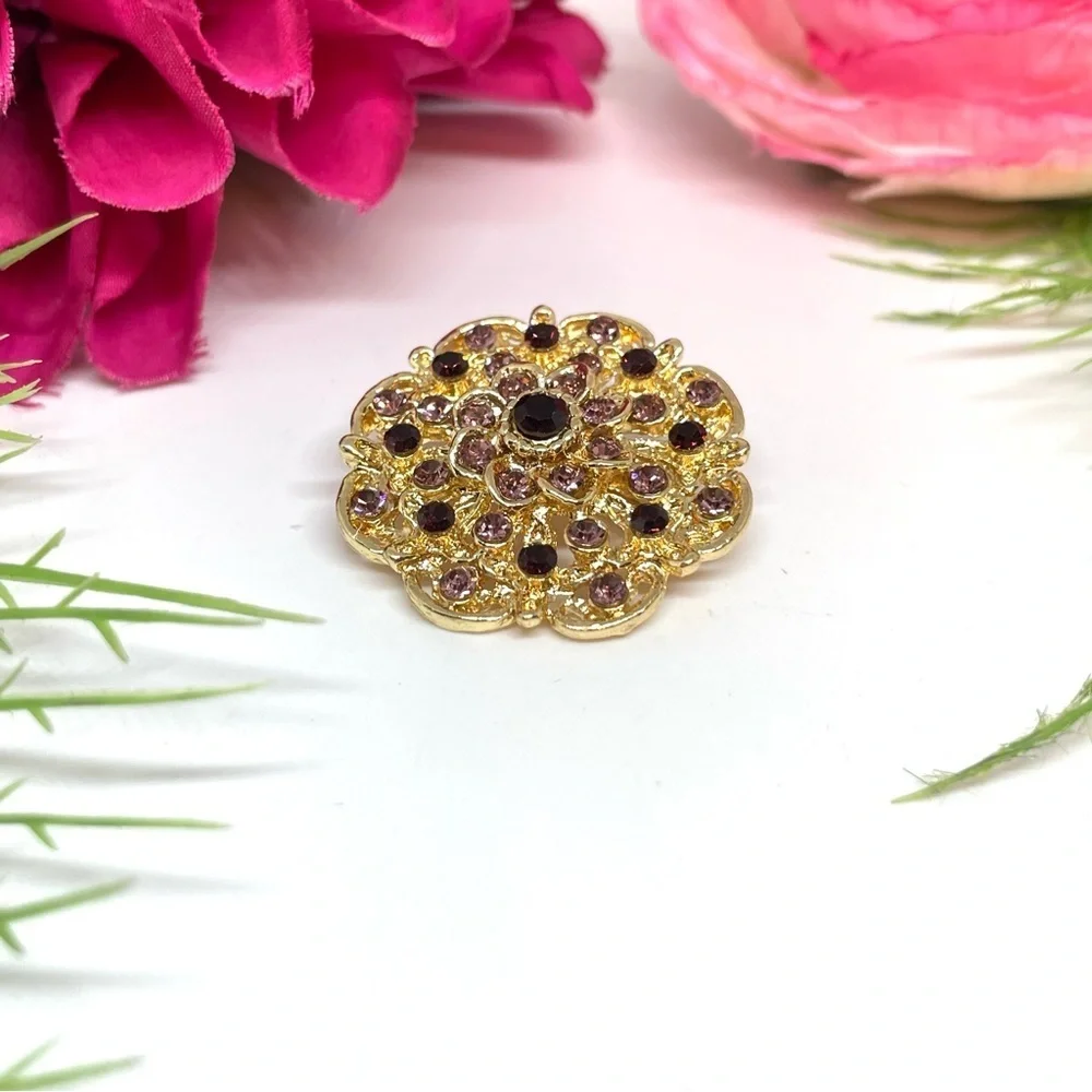NEW⚜️Plum Crystal Cluster Embellished Brooch